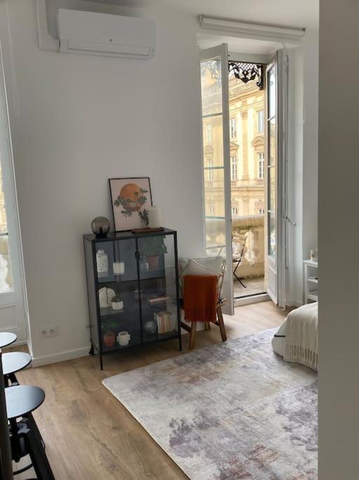Grand Balcon Place Des Terreaux ليون المظهر الخارجي الصورة
